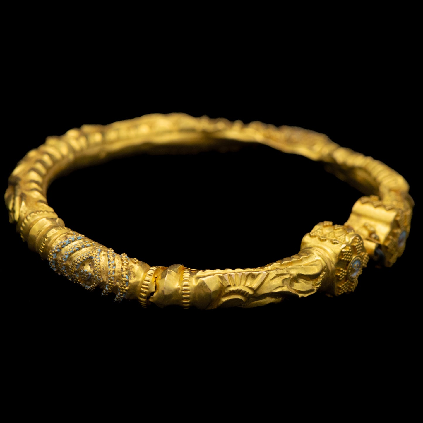 17th - 18th Century AD Ancient Islamic Gold Bracelet